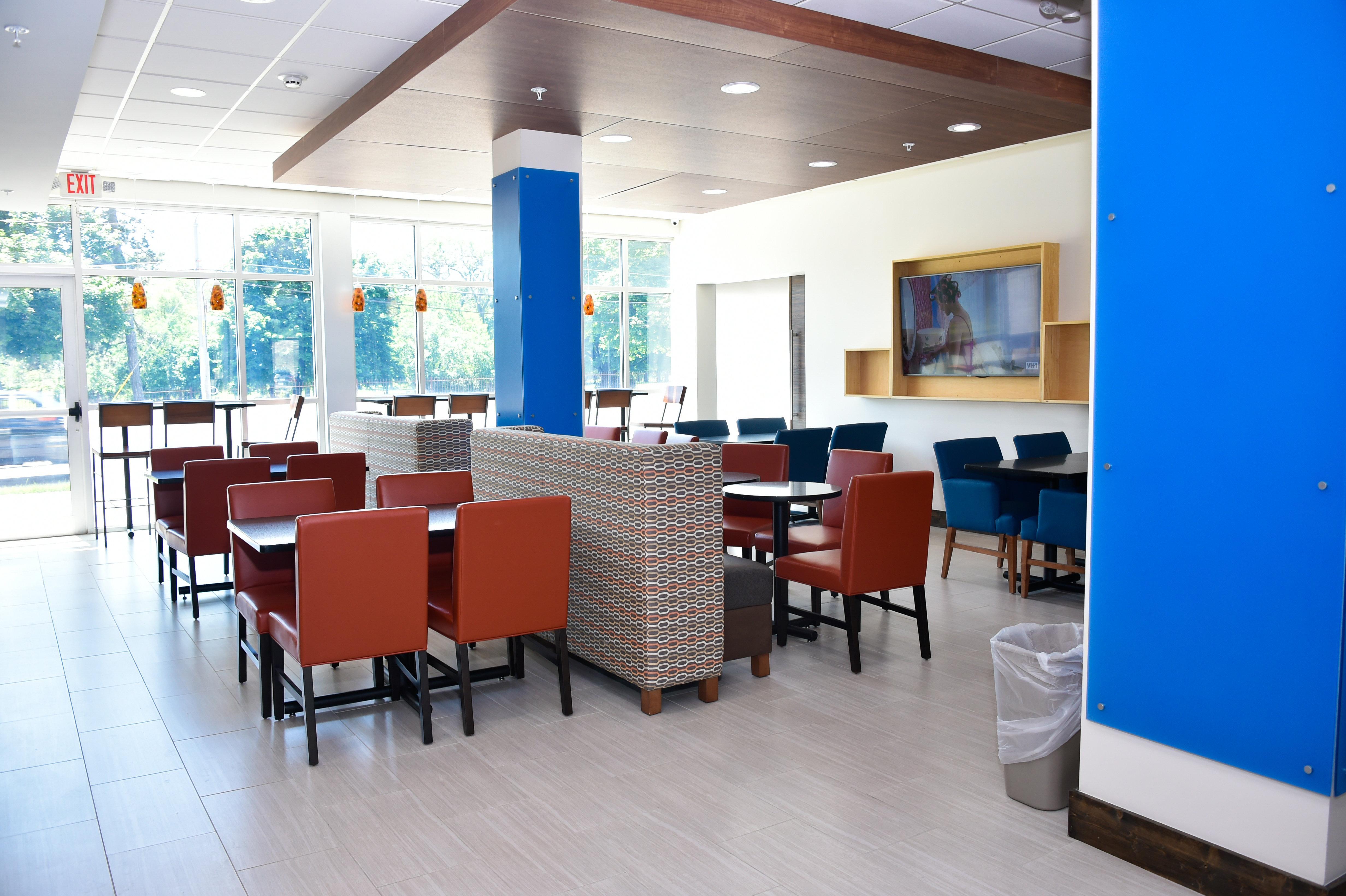 Holiday Inn Express & Suites - Bensenville - O'Hare By Ihg Exterior foto